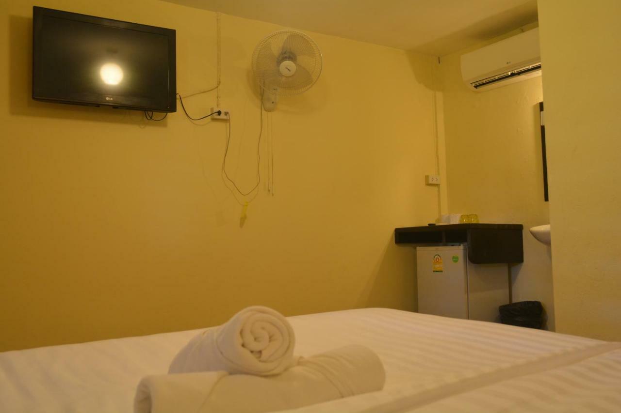 M&M Guesthouse Ко Чанг Экстерьер фото